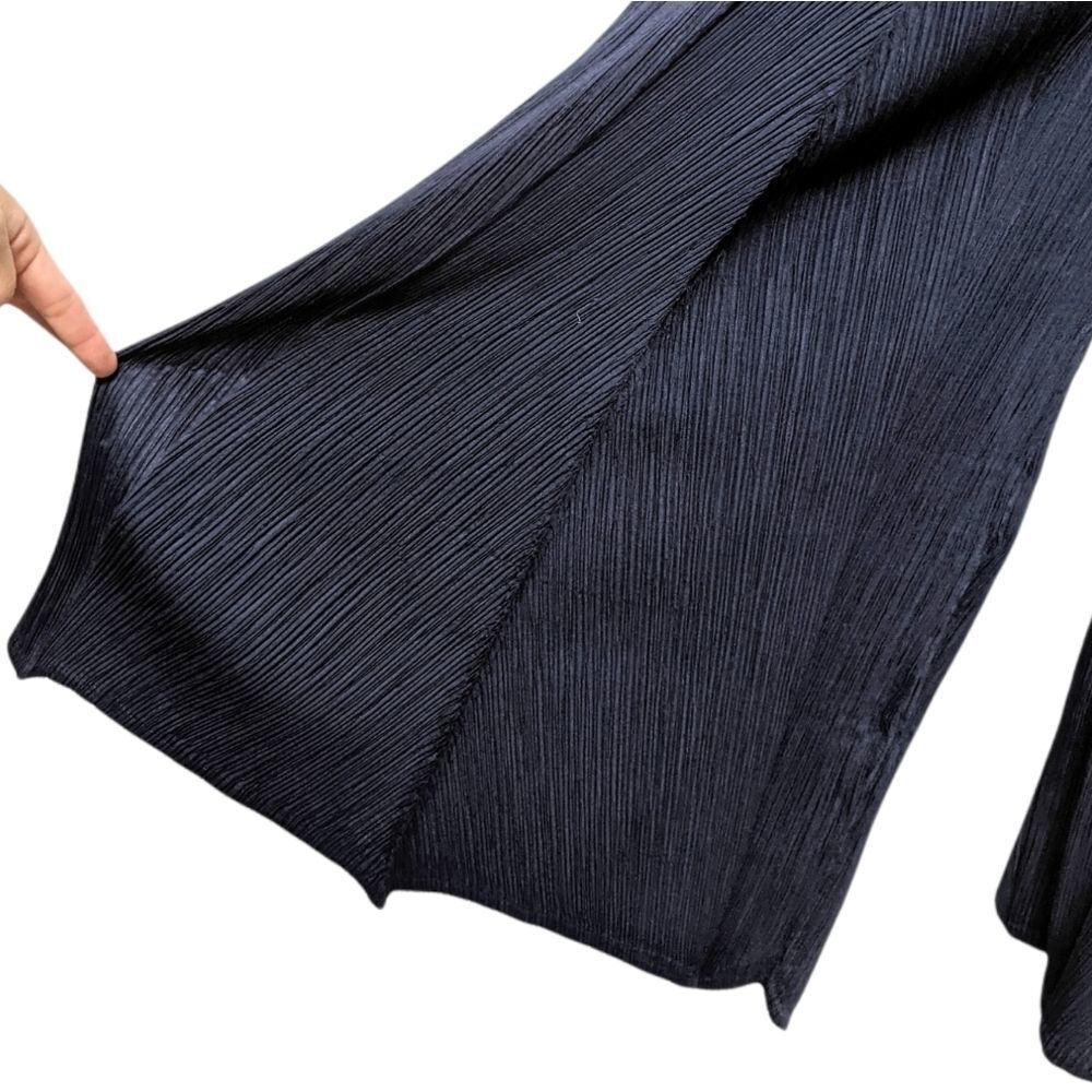 NWT CAARA Crinkle Pleat Wide Flare Leg Cropped Lounge Pants M - Picture 4 of 8